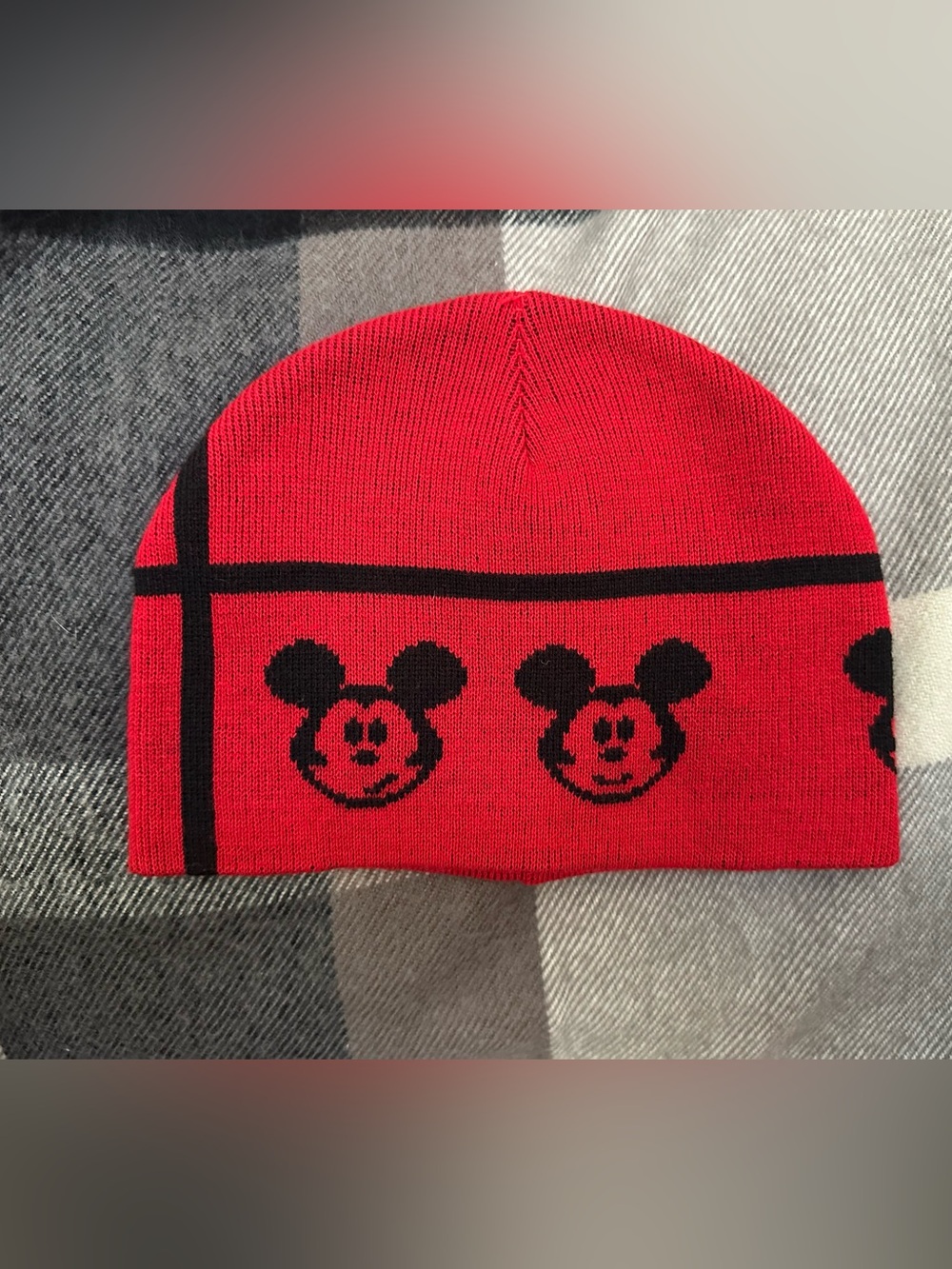 2002-2003 Vintage Disneyland Resort Kids Red Knit Mickey Beanie